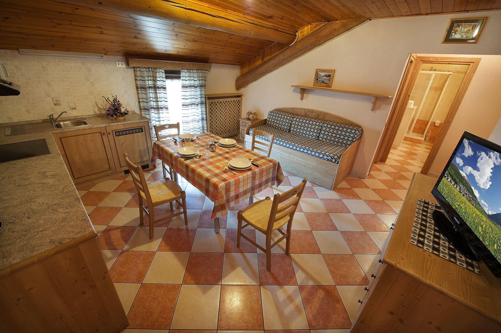 Baita Carosello Apt 4 By Livigno Accomodation Eksteriør bilde