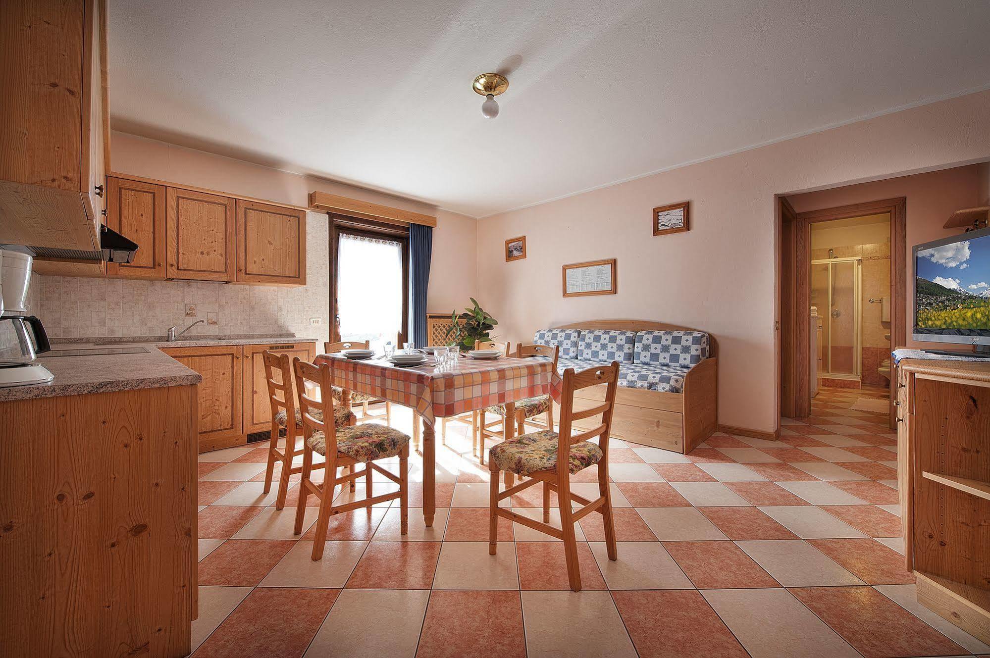 Baita Carosello Apt 4 By Livigno Accomodation Eksteriør bilde