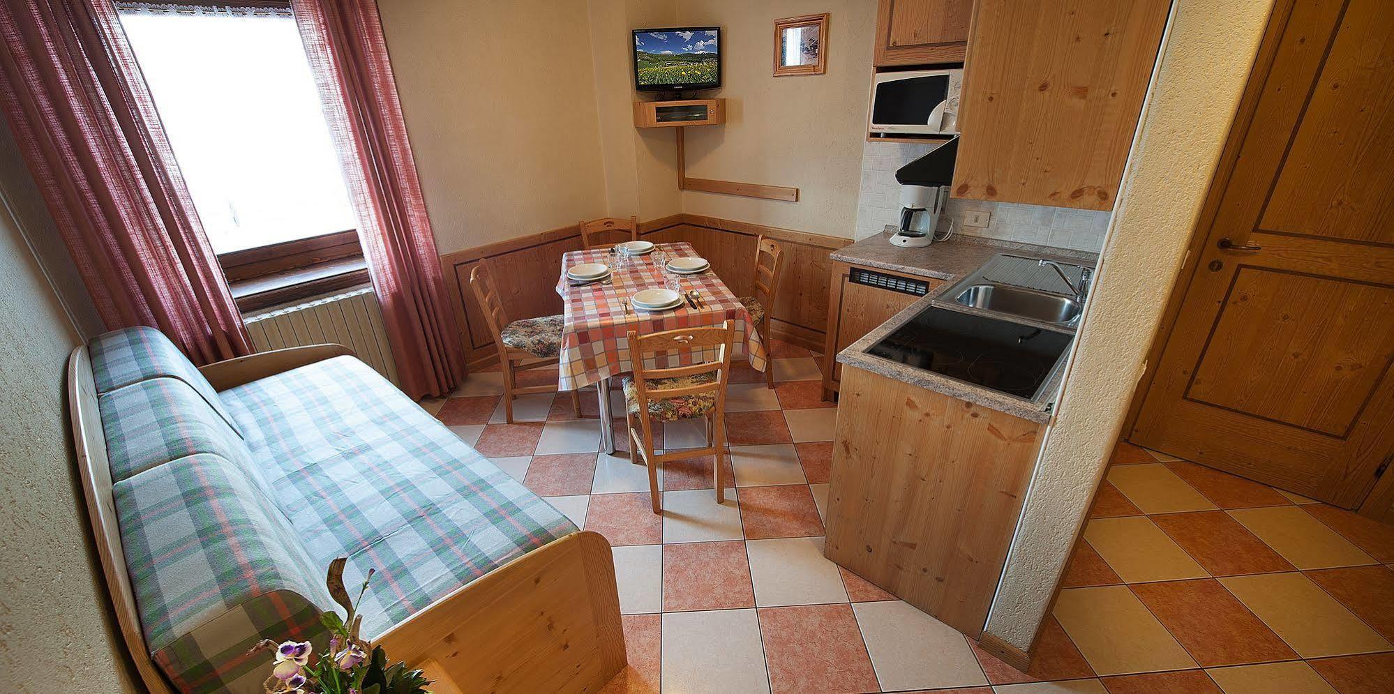 Baita Carosello Apt 4 By Livigno Accomodation Eksteriør bilde